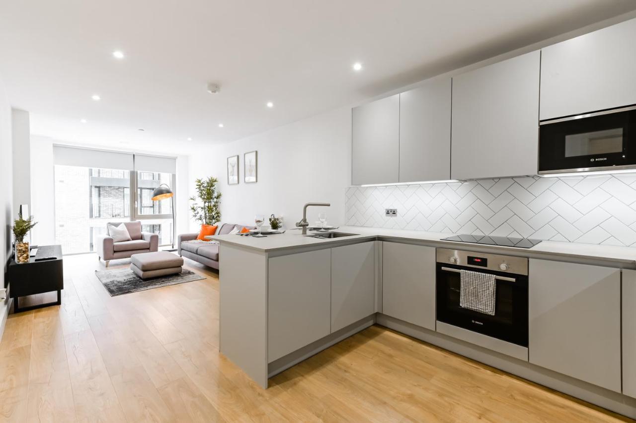 Khayat Homes - The Owelor - Two Bed Londres Extérieur photo