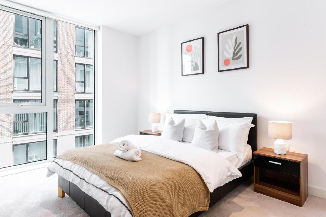 Khayat Homes - The Owelor - Two Bed Londres Extérieur photo