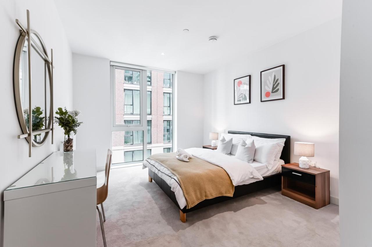 Khayat Homes - The Owelor - Two Bed Londres Extérieur photo