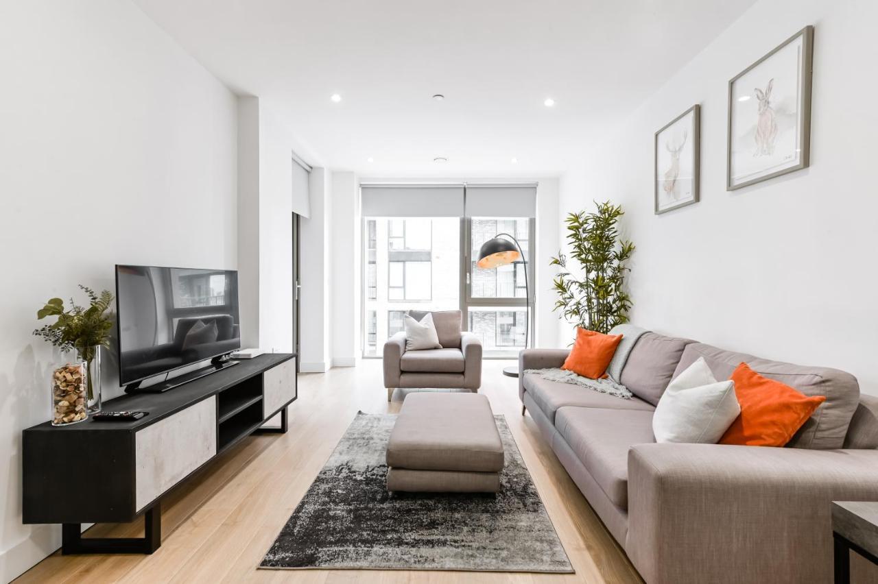 Khayat Homes - The Owelor - Two Bed Londres Extérieur photo
