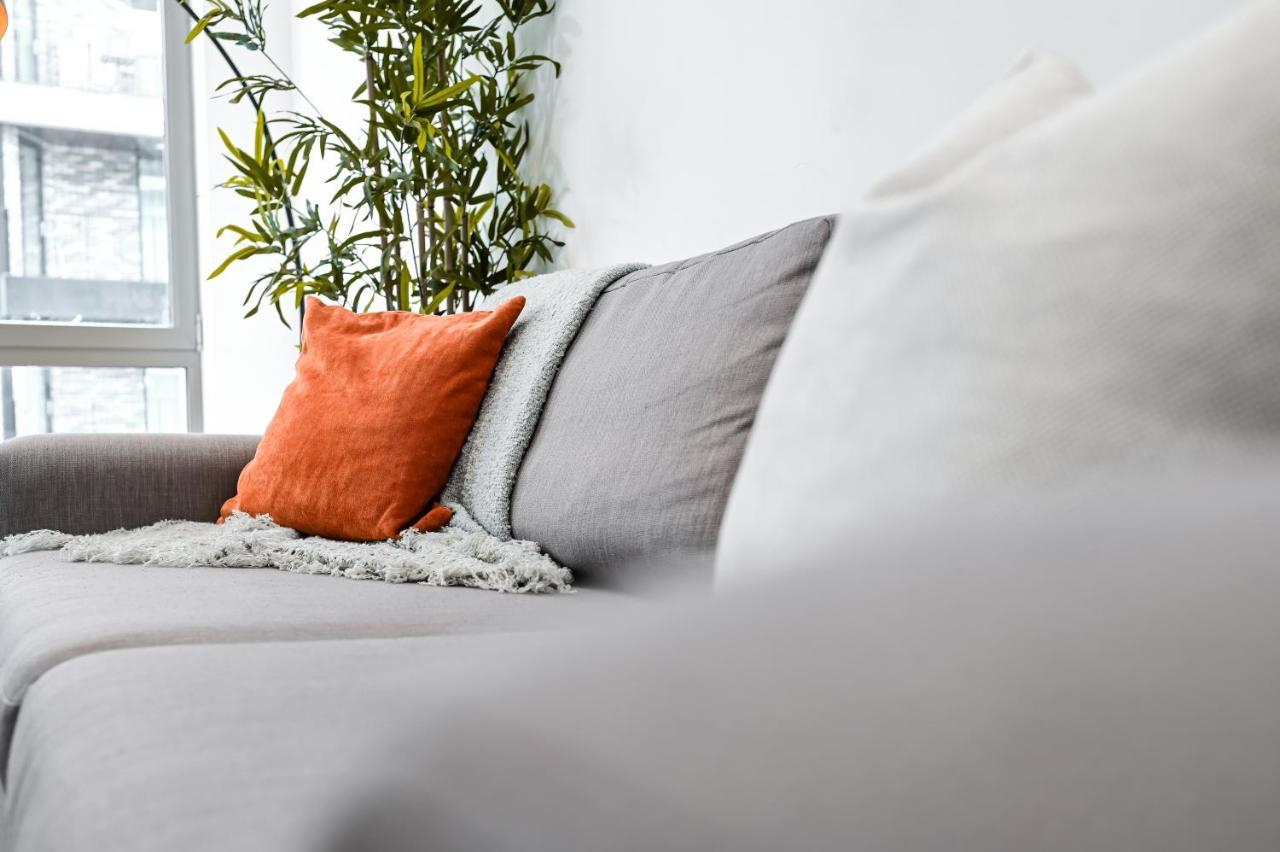 Khayat Homes - The Owelor - Two Bed Londres Extérieur photo